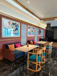Chill Vibes & Sweet Treats at Coralz Bistro