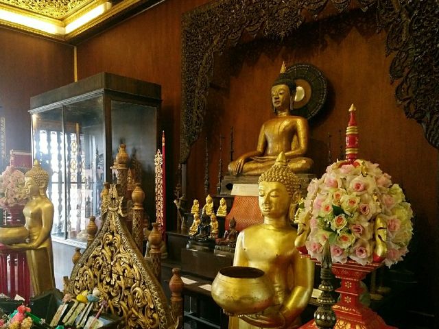 เยือน.. พิพิธภัณฑ์โฮงหลวงแสงแก้ว