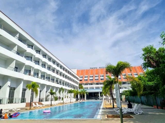 “Pacific Regency Port Dickson: Spacious Beachside Escape with a Splash of Charm”
