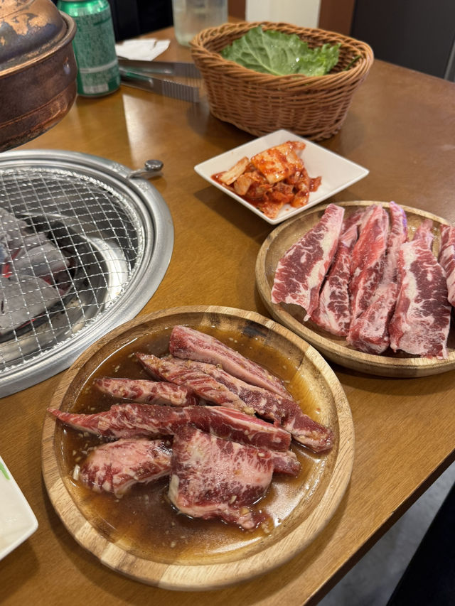 塩とヤンニョム味が楽しめる！炭火カルビ屋さん