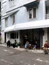 Low Battery Café