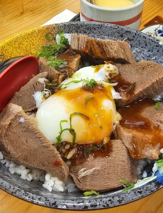 新舊交融嘅美味發現，官塘鬧市中性價比高的壽司店