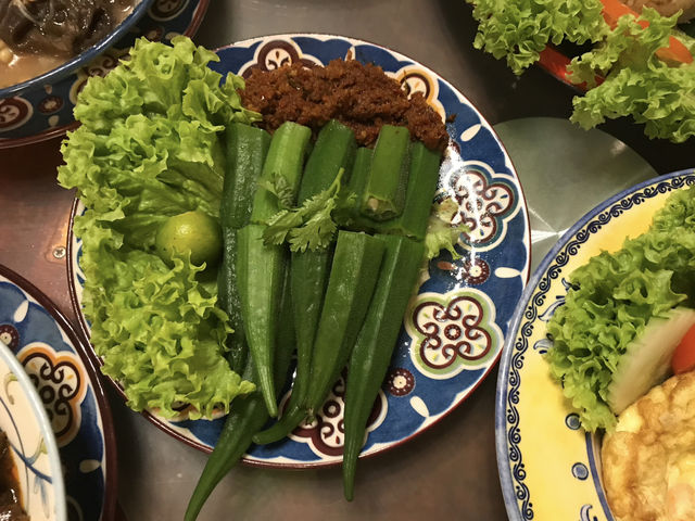 🌿 A Taste of Authentic Peranakan Heritage at Wild Coriander, Melaka