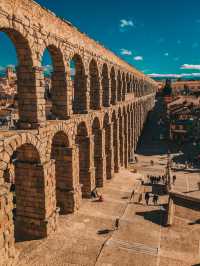 Timeless Arches Under the Sun – Afternoon at the Segovia Aqueduct