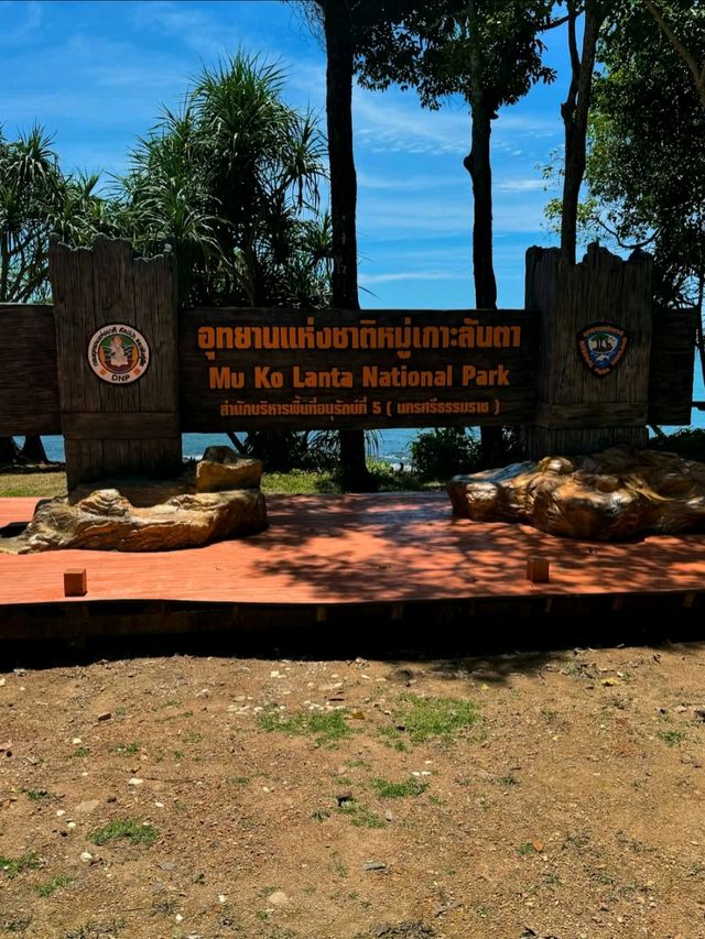 Jungle, Cliffs at Koh Lanta National Park