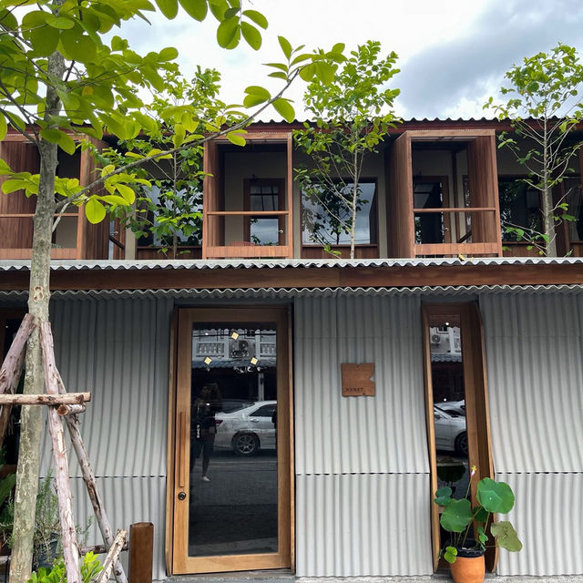 Kunst Bake n’ Cof –คาเฟ่มินิมอลสุดอบอุ่นกลางอยุธยา