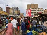 【Nakasero Market／ナカセロ・マーケット｜“カンパラの暮らしを感じる、地元密着マーケット”】