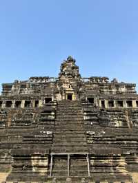 900年の時を超えて立つ、神々の寺院