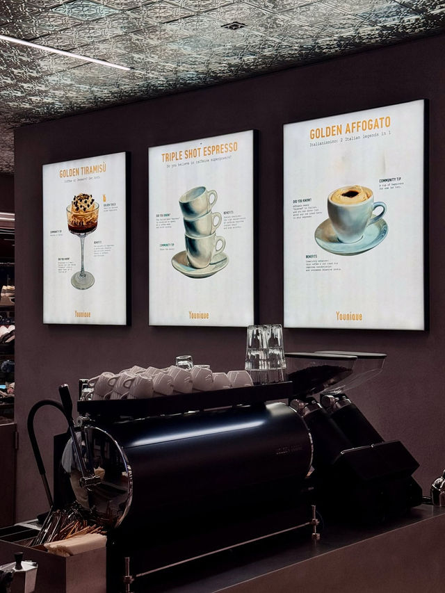 Younique Cafe