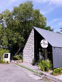 Lakeside Café – Hidden Gem by the Sepang Circuit