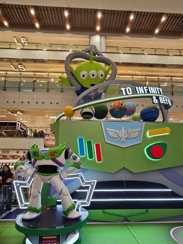 原來Toy Story反斗奇兵已經30周年，快啲去同主角打卡啦！