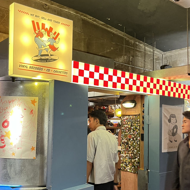 🎵 Vinyl Vibes at KLCC- Exploring KL’s Secret Record Shop