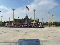Grand Ambience at Dataran Putra!