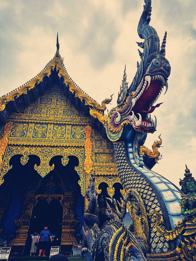 The Rong Suea Ten Temple, museum 
