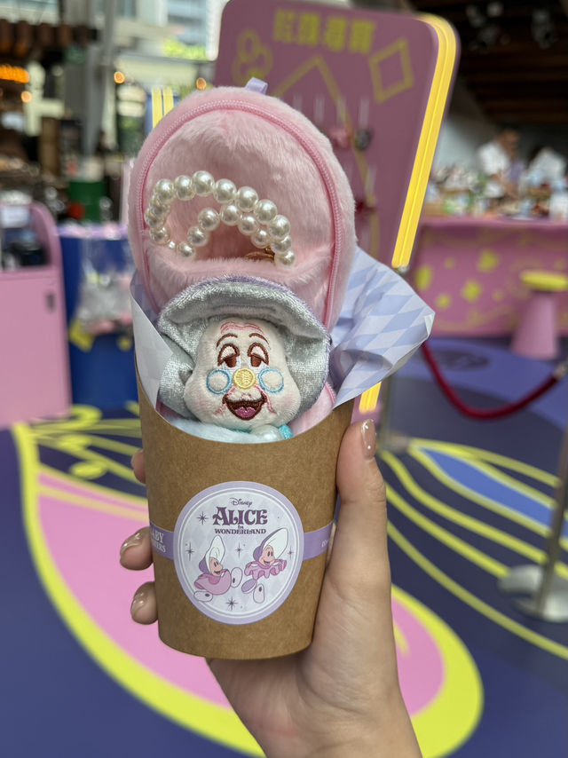 Hong Kong’s First Disney “Baby Oysters Mart” 🦪‼️