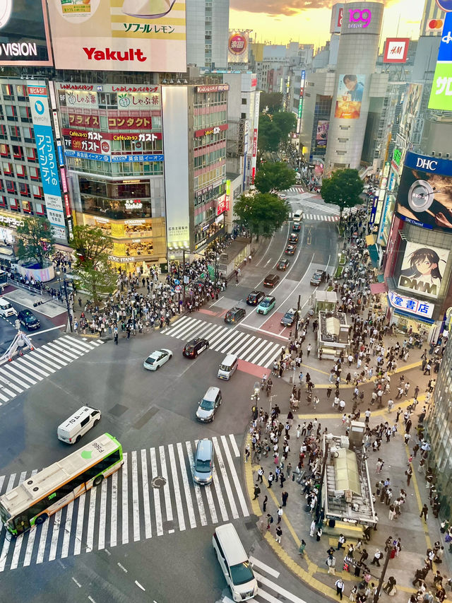 🌇 Secret Sunset Spot in Shibuya – The Best View of the Crossing