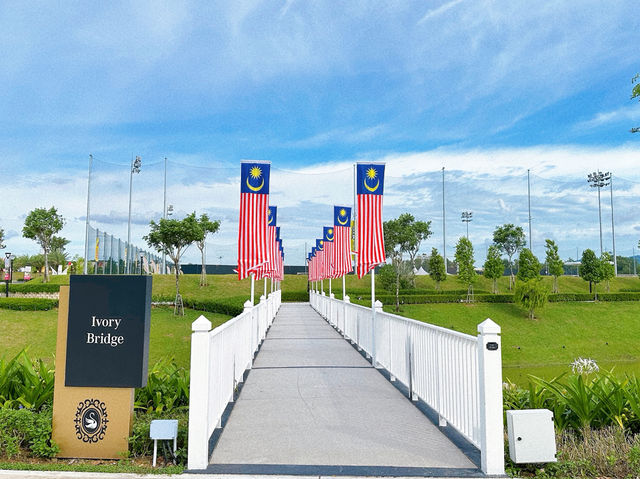 Ivory Bridge – A Walk into Elegance 