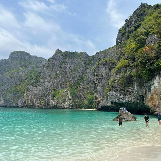🐠 Maya Bay – Where the Cliffs Meet the Sea
