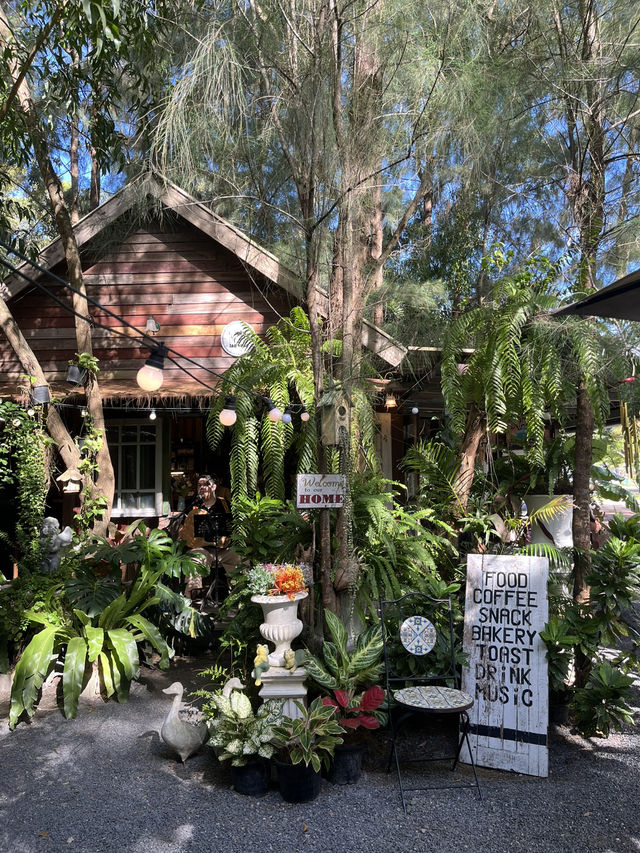 🌿 Lan Ve La Phuket — คาเฟ่ในสวนบรรยากาศดีสุด ๆ 🍃