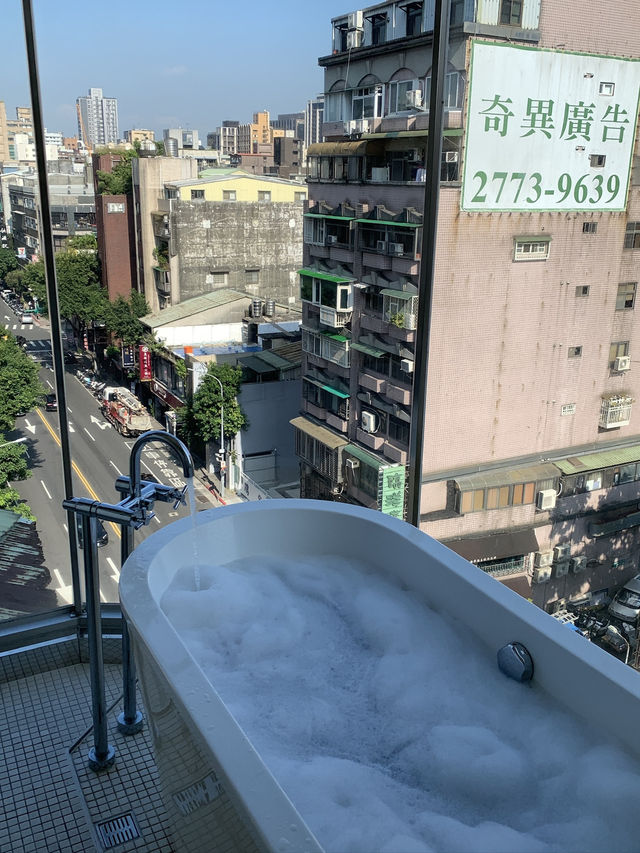 욕실 뷰가 너무 멋진 대만 엠비언스 호텔 욕실 뷰가 너무 멋진 대만 엠비언스 호텔