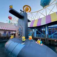 💛 “The Banana Icon: Minion Statue at Universal Studios Beijing”