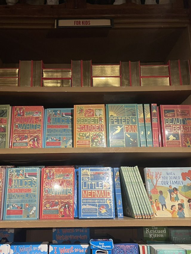 【🇵🇹ポルトガル】世界一美しい本屋"レロ書店"