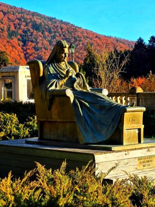 👑 A Fairytale Come to Life – Peleș Castle, Romania