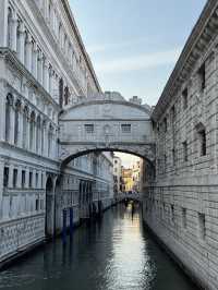 🇮🇹ヴェネツィアの光と影✨ドゥカーレ宮殿とため息橋の物語