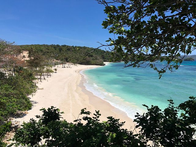Ilig Iligan Beach - Decent alternative to White Beach during habagat