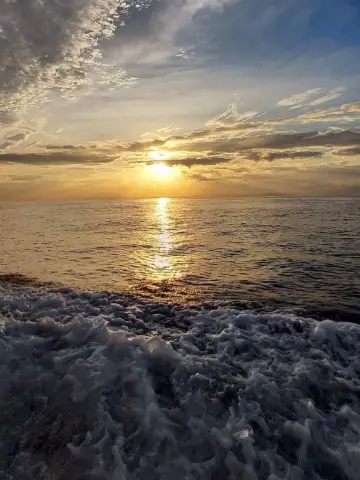 Under the towering cliffs of Qingshui, battle the deep sea: The most thrilling fishing experience off the coast of Hualien