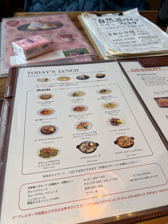 體驗札幌人氣網紅cafe☕️🍽️EDW🍵