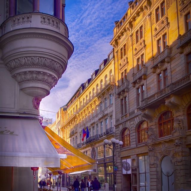 Charming & Historic Prague 🤩