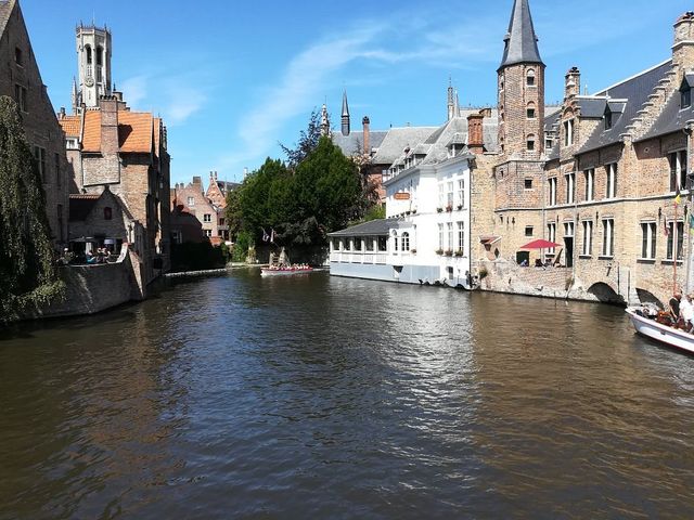 Bruges: Belgium’s Fairytale Town 🇧🇪