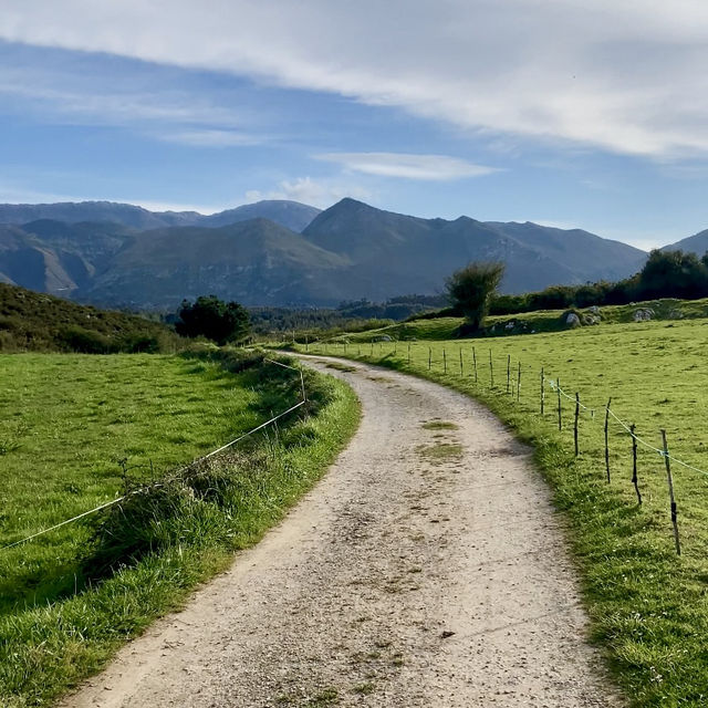 Picos de Europa: Mountain Majesty 🏔️🌄