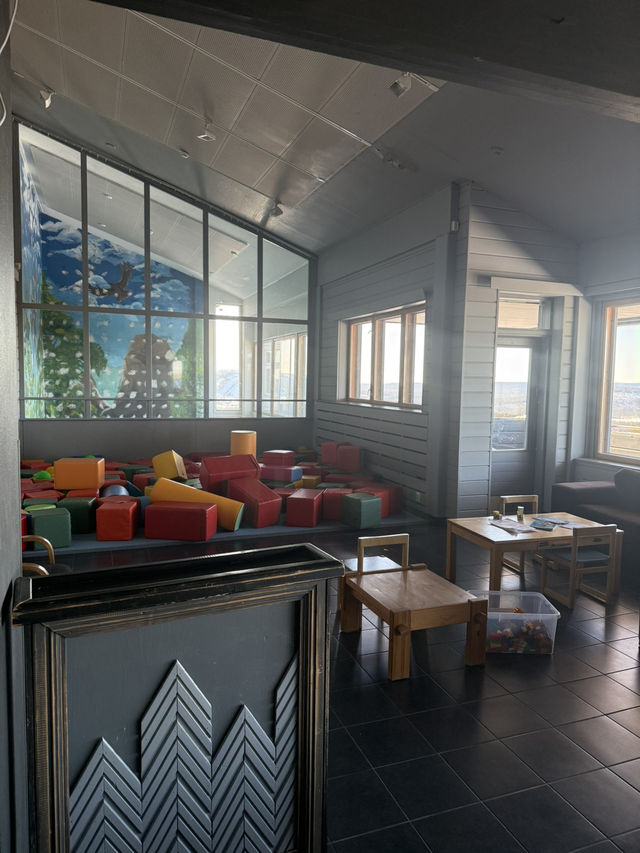 Hotelli Pikku-Syöte: Scenic Getaway with Skiing, a Private Jacuzzi & Cozy Comfort