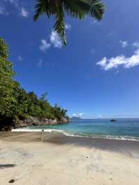 Stunning hike with a surprise beach at the end 