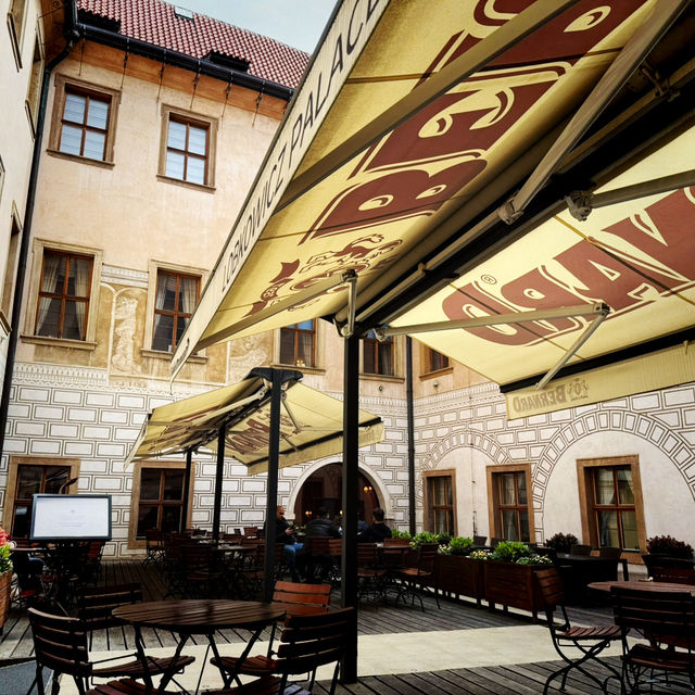 💸👑 Visit Prague Castle for FREE — Yes, Really! 🇨🇿✨