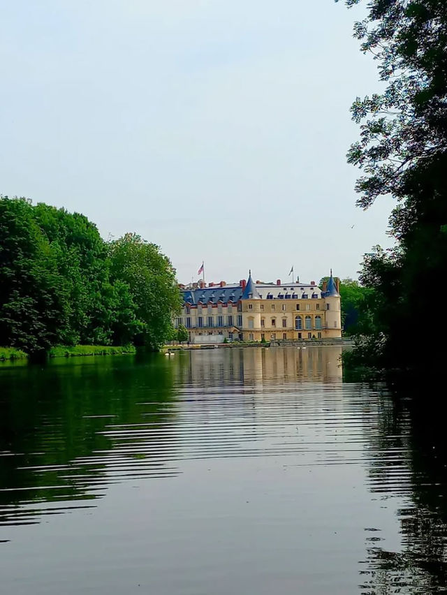🏰✨ Château de Rambouillet: A Royal Retreat of Elegance and Nature ✨🏰    