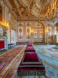 🏰 Château de Fontainebleau – Intimate Majesty Beyond Versailles
