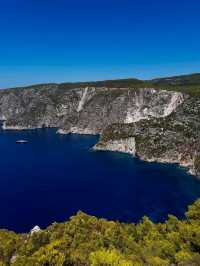 🌊 Zakynthos: A Jewel of the Ionian with Turquoise Seas and Natural Wonders 🇬🇷✨