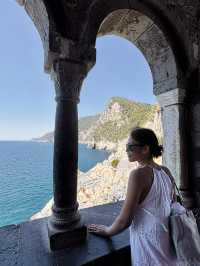 It is with the panoramic view of the sea 