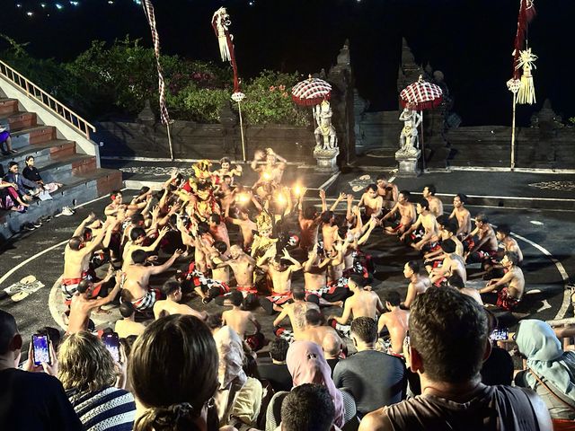 🌅 sunset in Uluwatu Temple, Bali Indonesia