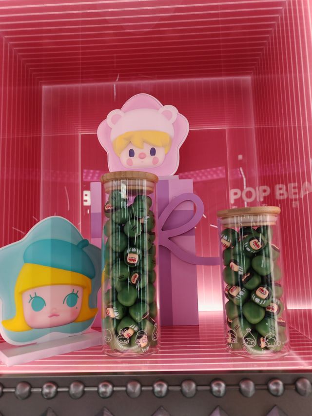 泡泡瑪特全球旗艦店