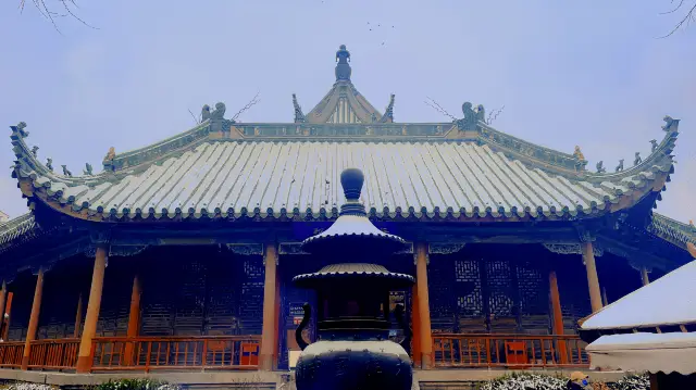 Daxiangguo Temple | The Octagonal Glazed Hall