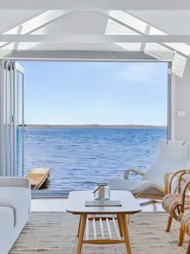 Sydney/I was healed by an Airbnb surrounded by a glassy ocean