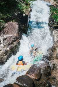 浙江漂流頂配版本 17º山泉峽谷漂流