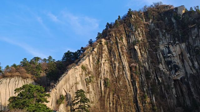 奇險天下第一山—西岳華山