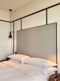 🌟 Hong Kong Hideaway: Stylish Stays at Four Points 🏨✨