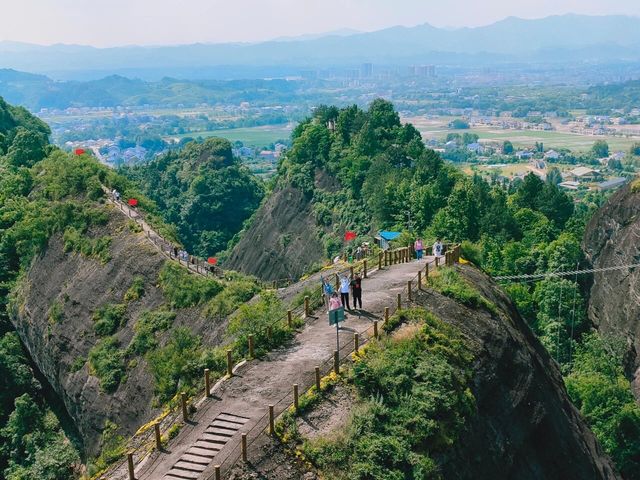 長沙周邊一日遊｜平江仙姑岩攻略。