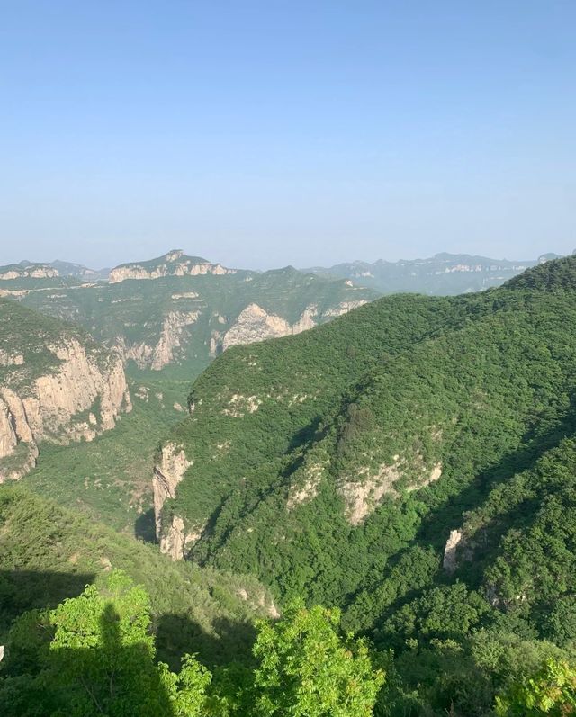 最適合自駕遊的景點之一爐峰山。